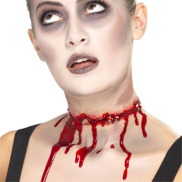 Woman with Barbed Wire Split Effect - Scar Kit