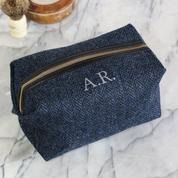 A Stylish 100% wool Harris Tweed wash bag