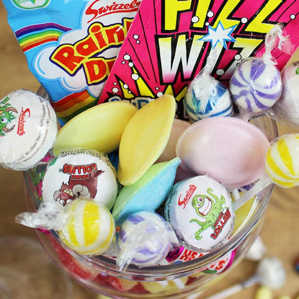 GIANT VICTORIAN RETRO SWEET JAR - LOLLIPOPS, FLYING SAUCERS FIZZ WIZZ AND RAINBOW DROPS